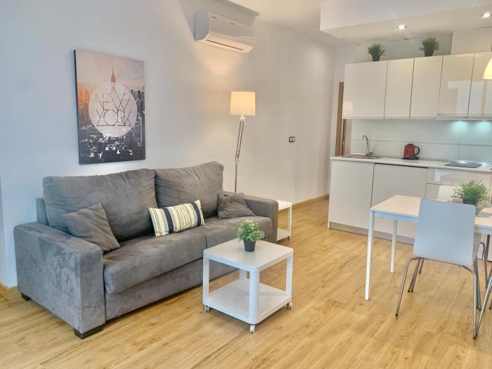 Homely Málaga Refino 1-I6 y bajo E5