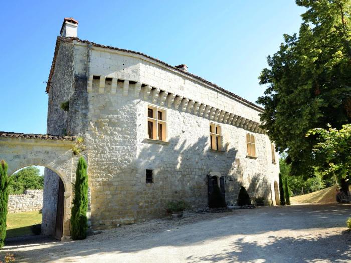 Castle Retreat near Villages