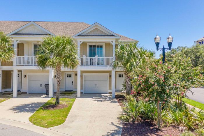 Resort Amenities Chic North Myrtle Beach Condo!