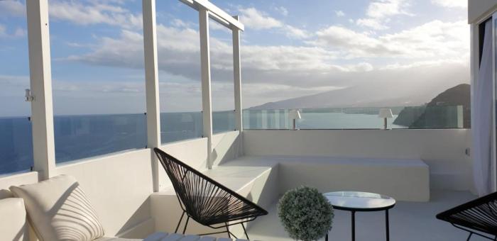Home2Book Panoramic Sea Views Loft Wifi