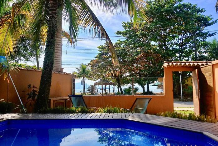 Lirio - Frente praia, 3 suites, 1km do centro,piscina, wi-fi e churrasqueira