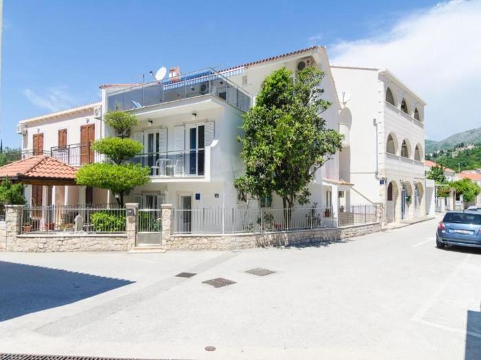 Rooms & Apartments Barišić