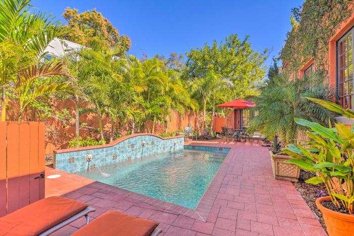 Vibrant Sarasota Studio Less Than 1 Mile from the Beach!