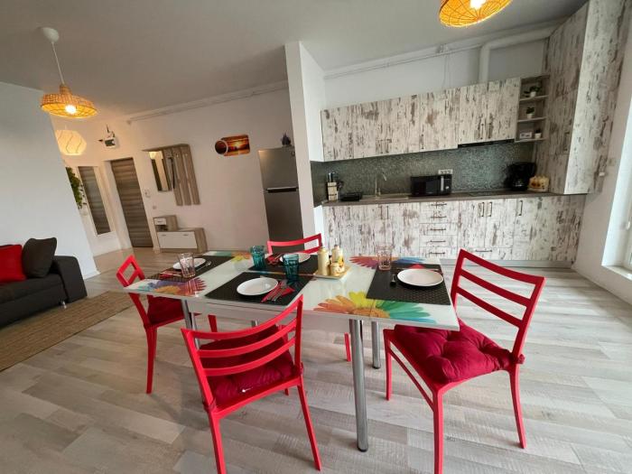 Sunshine Summer Residence