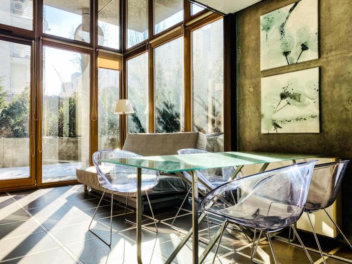 Zwierzyniecka Lofts with Patio and Air Conditioning, Cracow city heart Old Town