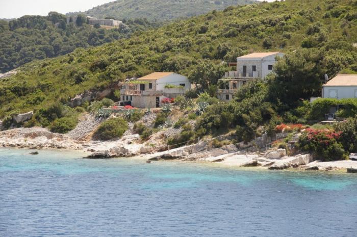 Holiday Home (139-3)