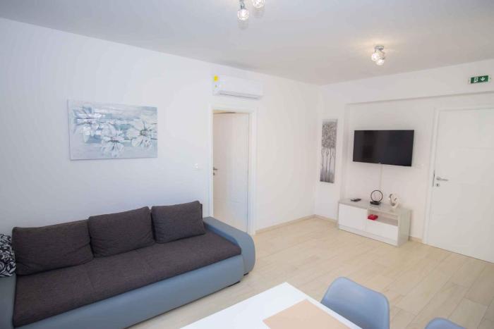 Apartments in Rogoznica 40364