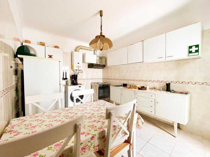 Simple Beach Lovers Retreat in Espiche #1888