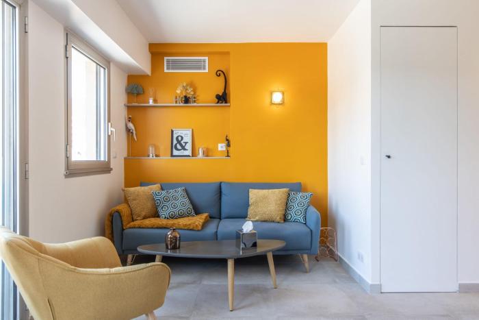 LB Vacation Rentals I Cannes Center, Renovated Apartment with Balcony, Ideal for Holidays or Congress!