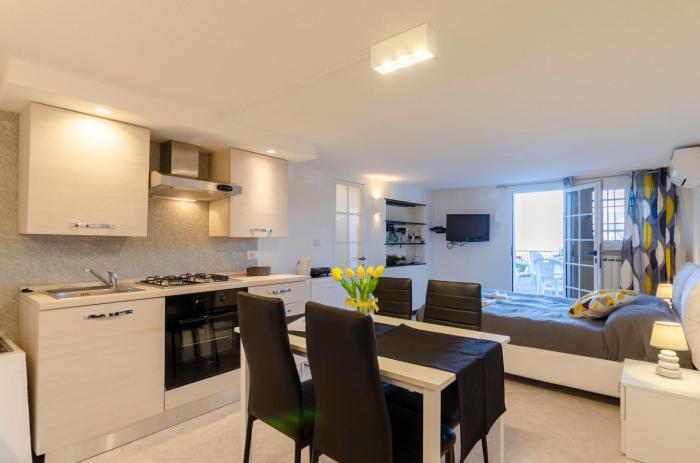 AL RIFUGIO DI SAN MASSIMO RAPALLO, Air Conditioning, WiFi, Beautiful Studio with Terrace Surrounded by Nature in Rapallo, Welcome kit Priority with Prosecco