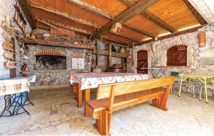 Apartment in Novi Vinodolski 15344