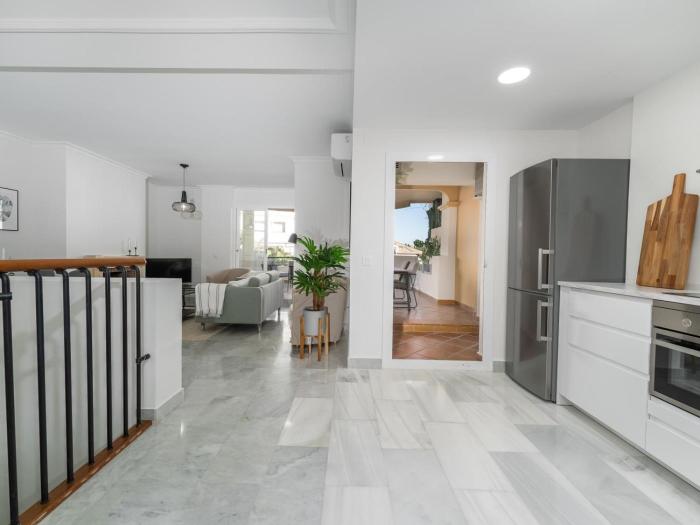 Señorío de aloha 2 bedroom within walking distance to Puerto Banus