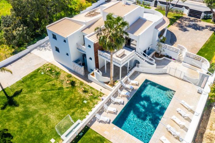 Belo Horizonte by DreamPlaces