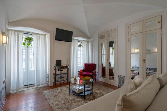 Romantic Apartment + Tejo River View