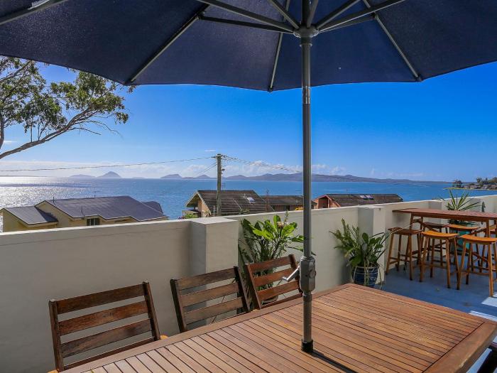 The Point 10, 5-7 Mitchell St - stunning water views