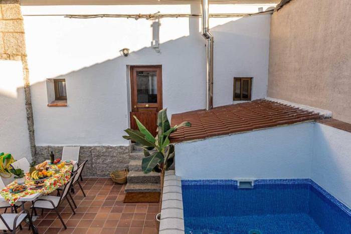 Casa Rural Valsain Lodge