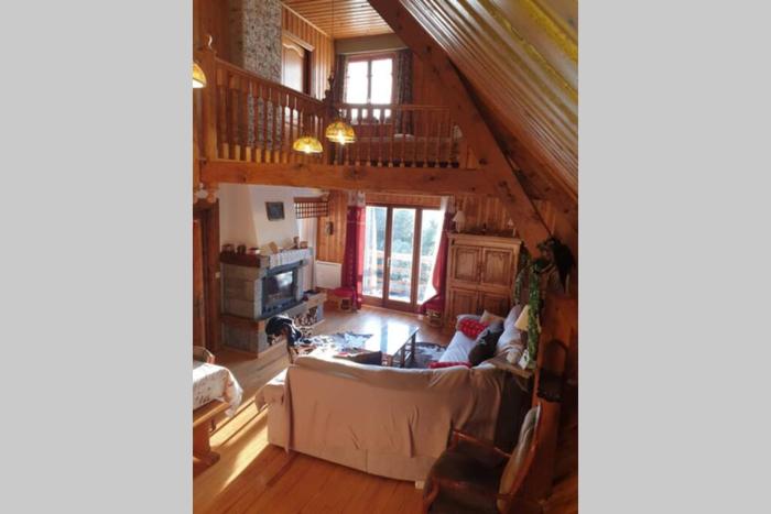 Authentique chalet vue sur le lac et les pistes