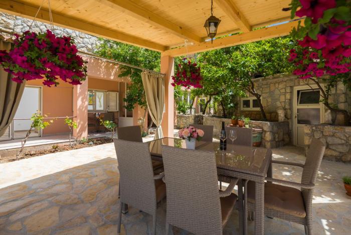 Apartments in Trogir 41607