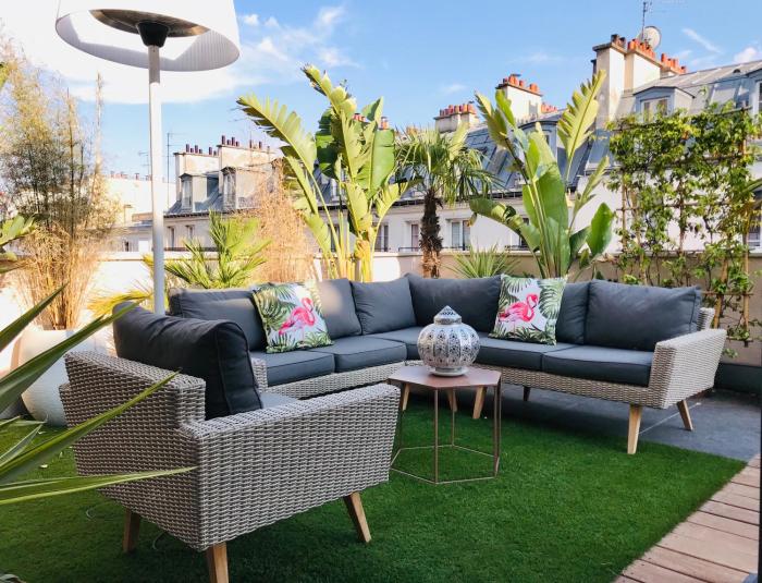 BEAUTIFUL PLACE WITH BREATHTAKING PRIVATE ROOFTOP TERRACE 210m2 IN CITY OF LOVE PARIS