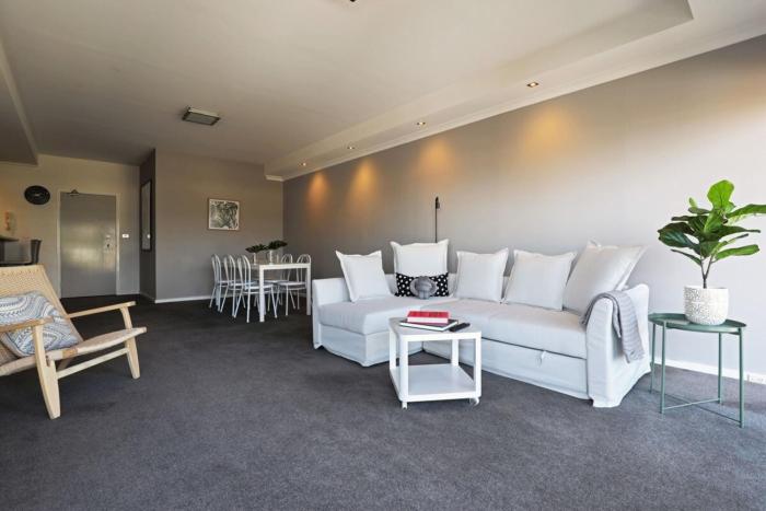 Extra Large 2 Bedroom Apartment in Melbournes Southbank