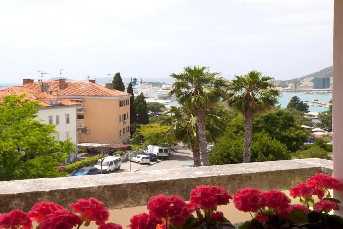 Beach apartment Butterfly with sea view