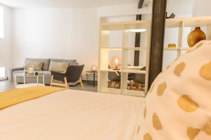 Estudio Constitución by Renthas