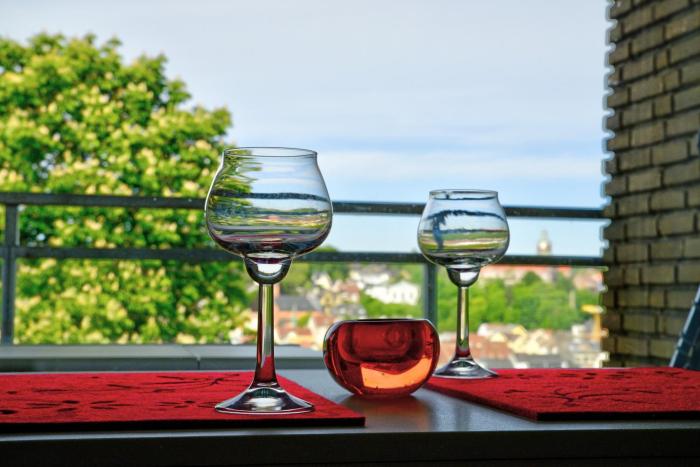 fewo1846 - FlensView - komfortables Studioapartment mit Balkon und Hafenblick