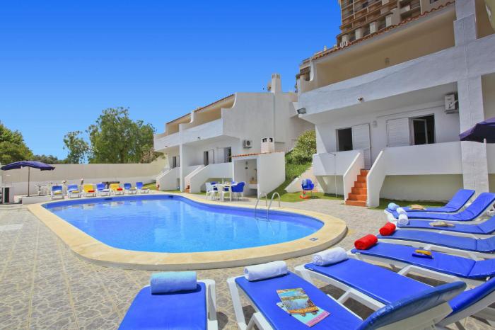 Villa Altis Park by Villa Plus