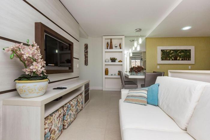 Boulevard 211B - Excelente apartamento em condomínio de luxo no centro de Bombinhas - Piscina - Jacuzzi - Academia - Portaria 24h.