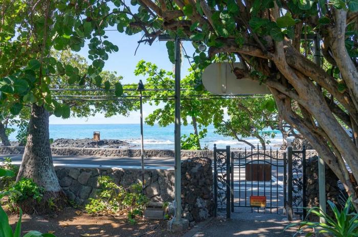 Hale Moana, Unit #110 Kona Islander Inn