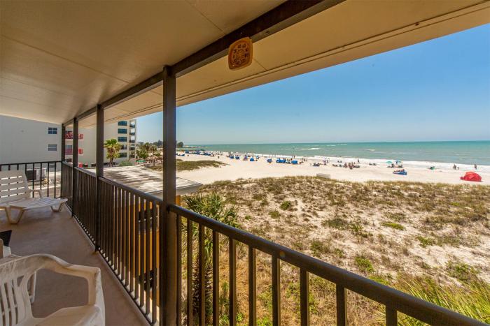 Beach Front 1B1B Balcony 2 Beds - Surf Song #349