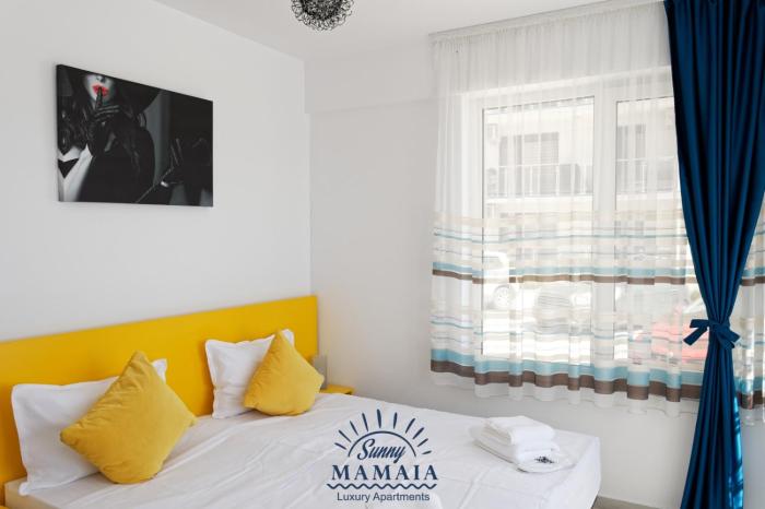 Astoria Apartment by Sunny Mamaia