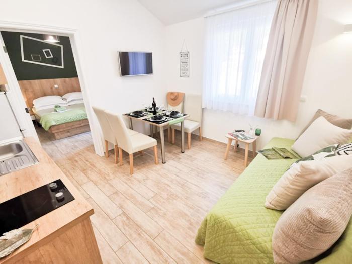 Rita Apartments - Charming Apartment 2plus2 PartialSeaView