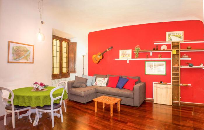 Old Convent in Via De Neri