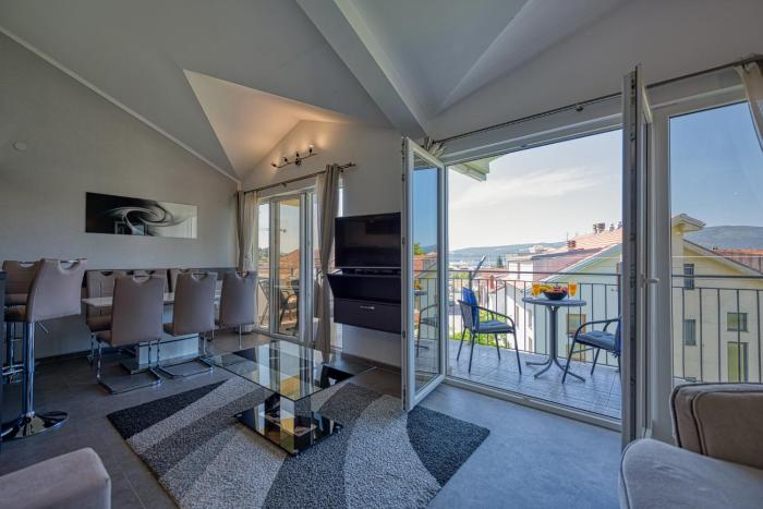 Porto View Three-Bedroom Duplex