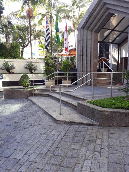 Apartamento no itaim bibi 264 localização perfeita