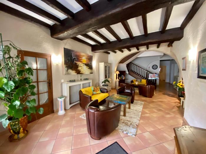 Hôtel Porte de Camargue - Les Quais dArles