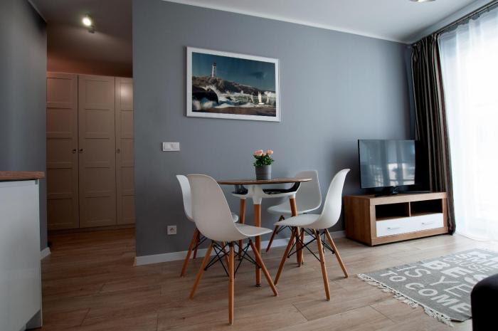 Apartament IKAR - 2 pokojowy przy morzu z balkonem