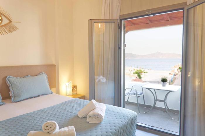 Saronic View