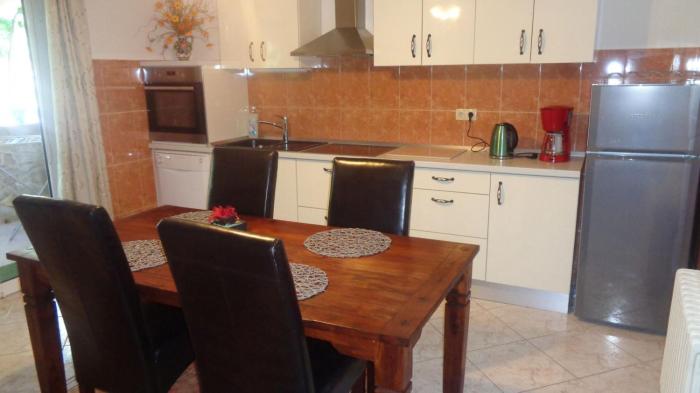 Apartment in Biograd na Moru with Terrace, Air conditioning, Wi-Fi, Dishwasher (4818-7)