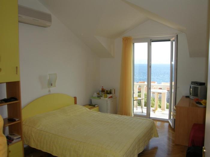 Room in Bol with sea view, balcony, air conditioning, WiFi 3416-5