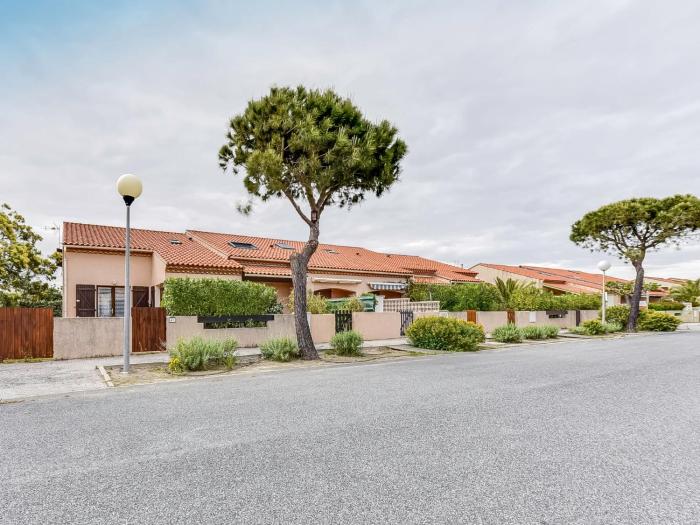 Holiday Home Hameau des Tamarins-1 by Interhome