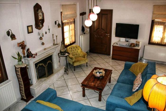 Viktorias apartment in the center of Parga