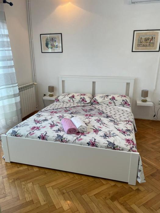 Apartments Mornar