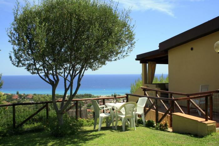 Villetta Mare e Sole - vista mare, giardino privato, vicino spiaggia