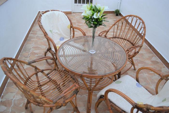 Lovely Studio Apartment with Terrace CB5EV