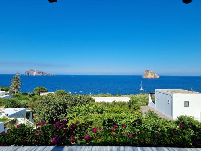 Villa in Panarea with an amazing view