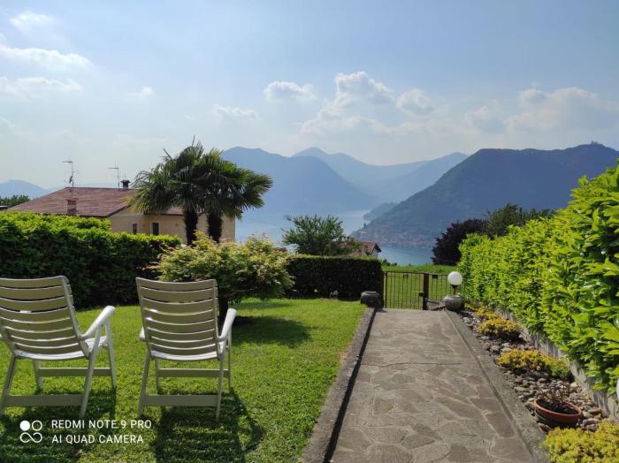CasaDolcelago Sulzano Villa con Giardino Vista Lago Parking Free