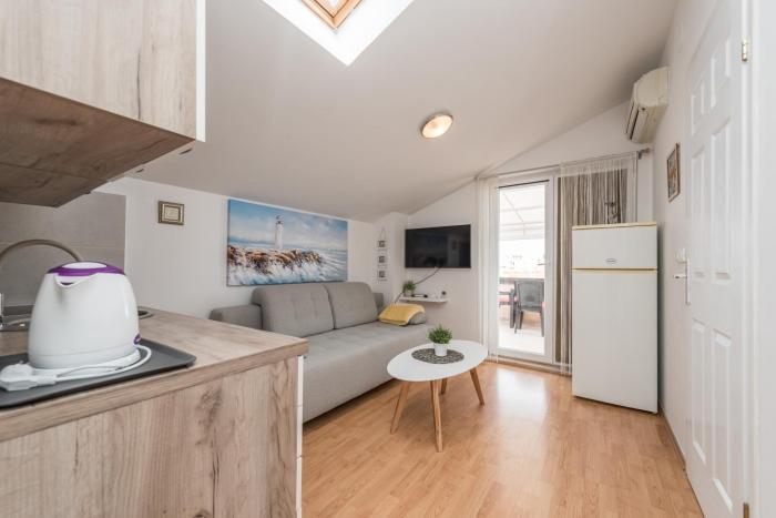 Ilia sea view apartment