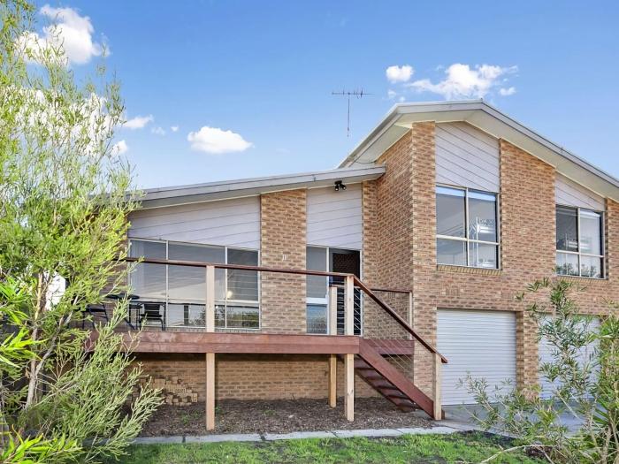 Holyhead On Whites Beach 11